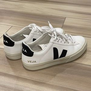 Veja Campo textured-leather sneakers